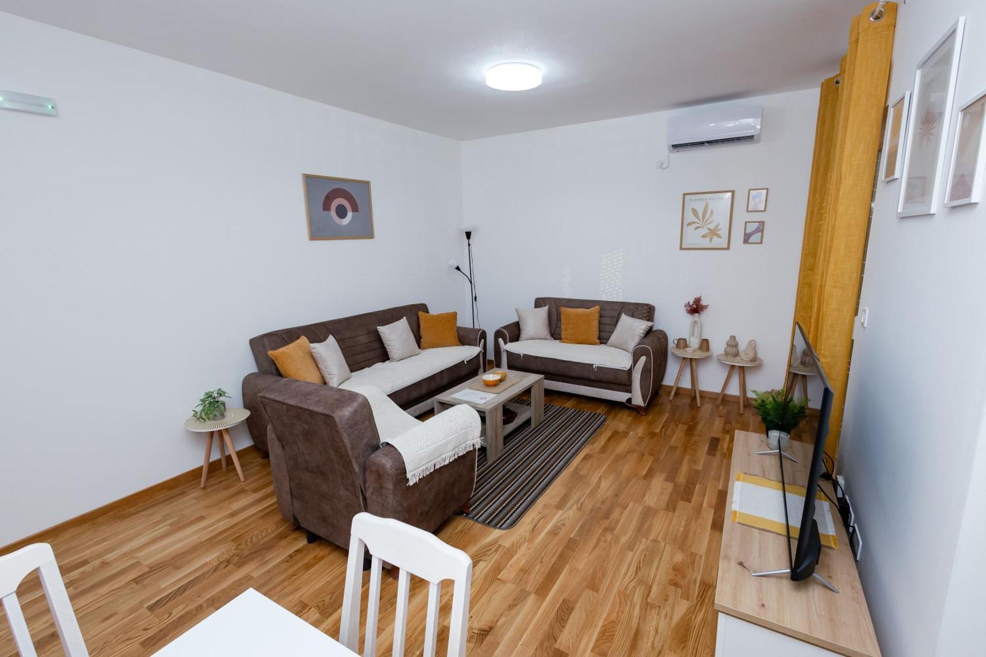 Elegant Escape Podgorica Apartment ภายนอก รูปภาพ